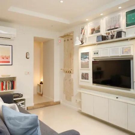 Beautiful & Cozy Apartment In The Heart Of Madrid Esterno foto