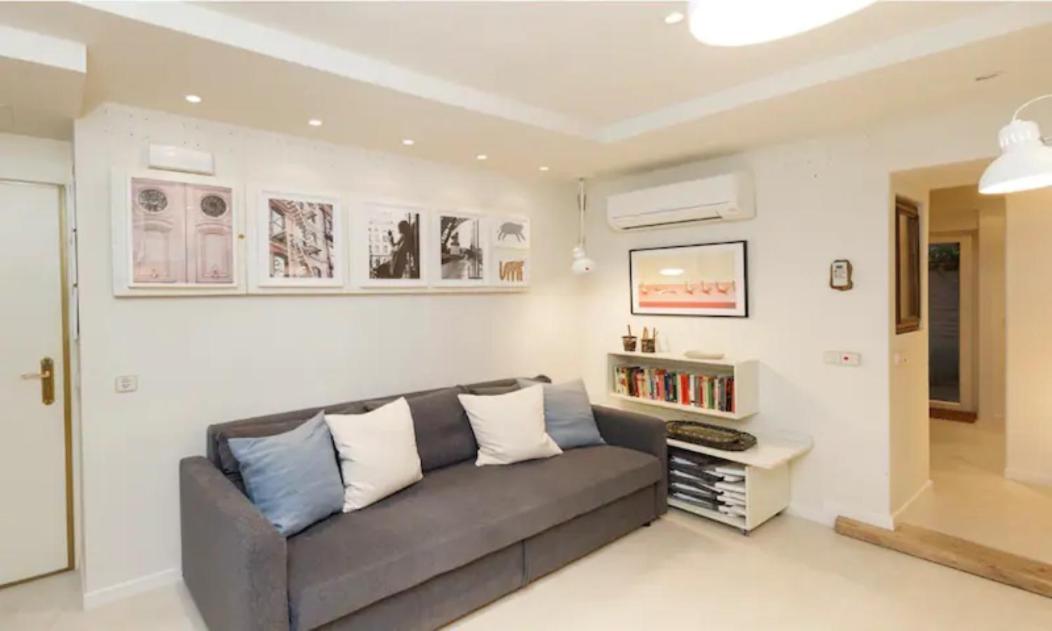 Beautiful & Cozy Apartment In The Heart Of Madrid Esterno foto